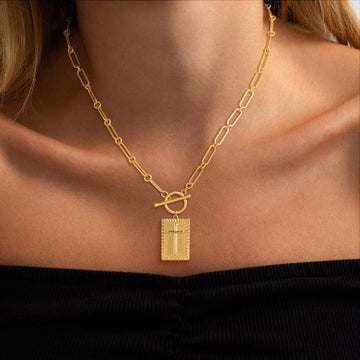 The Eternal Pendant Necklace