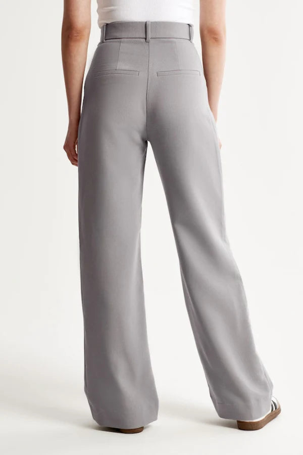 Lumyre's Wide Leg Tailored Trousers