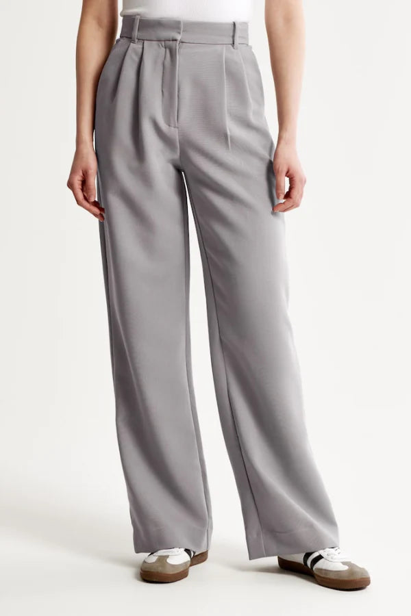 Lumyre's Wide Leg Tailored Trousers