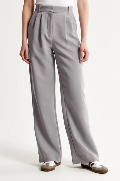 Lumyre's Wide Leg Tailored Trousers