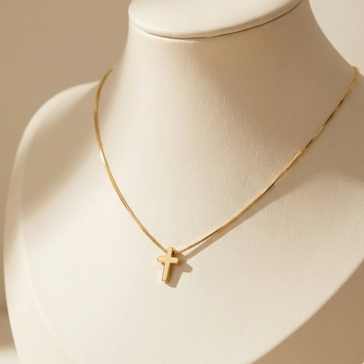 Mia Lariat Pendant