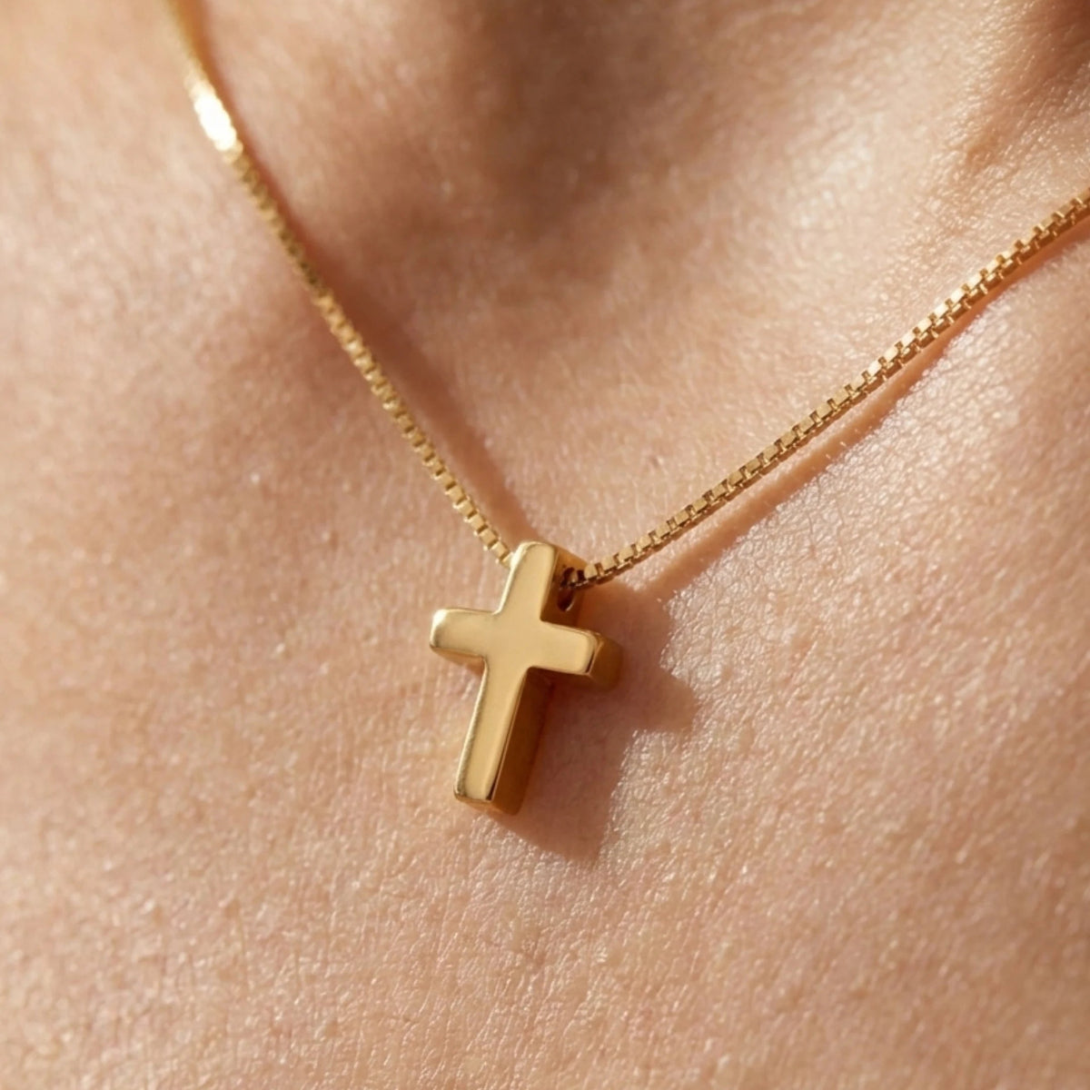 Mia Lariat Pendant